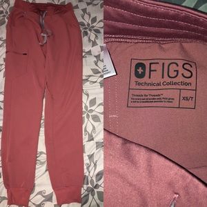 WEAR FIGS SCRUBS